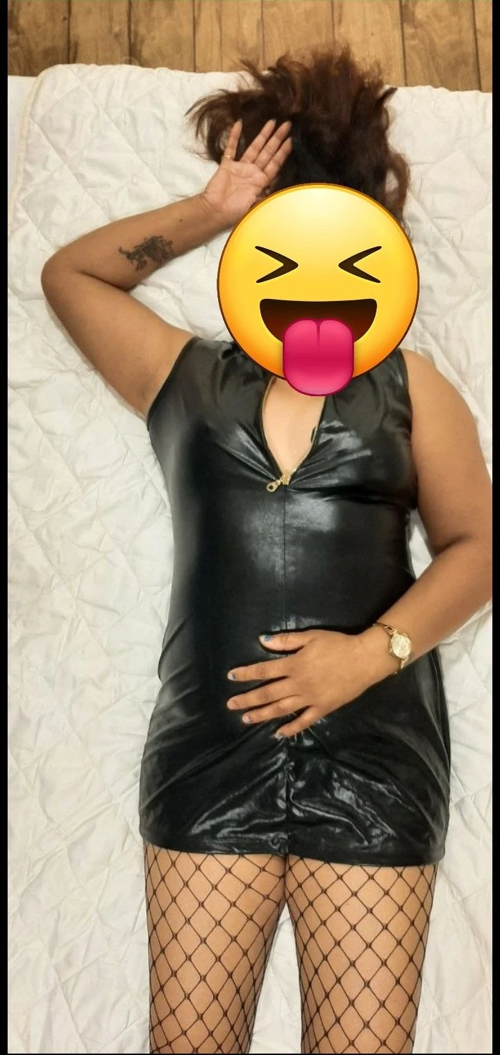 Mistress niharika – Indian escort in Ahmedabad — 4 / 6