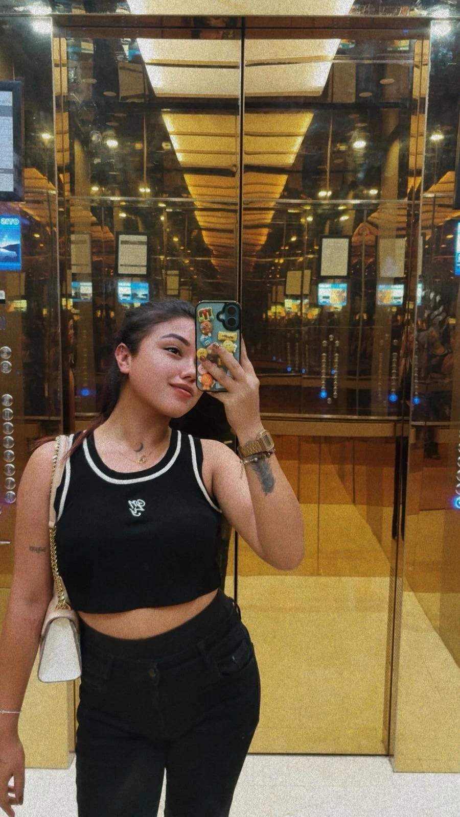 Ayesha – Indian escort in Bangalore, Escort, Banga