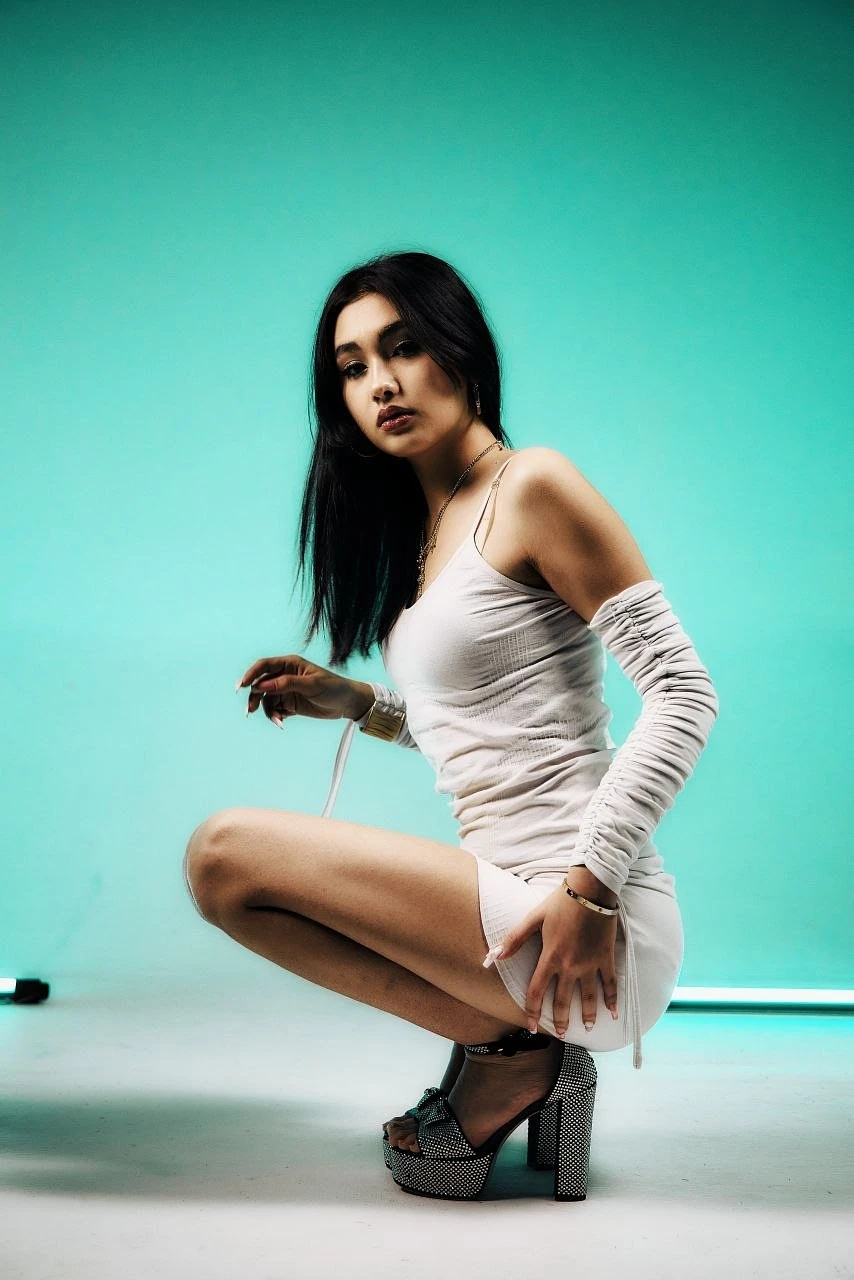 Helen – Kazakhstani escort in Hong Kong — 7 / 14