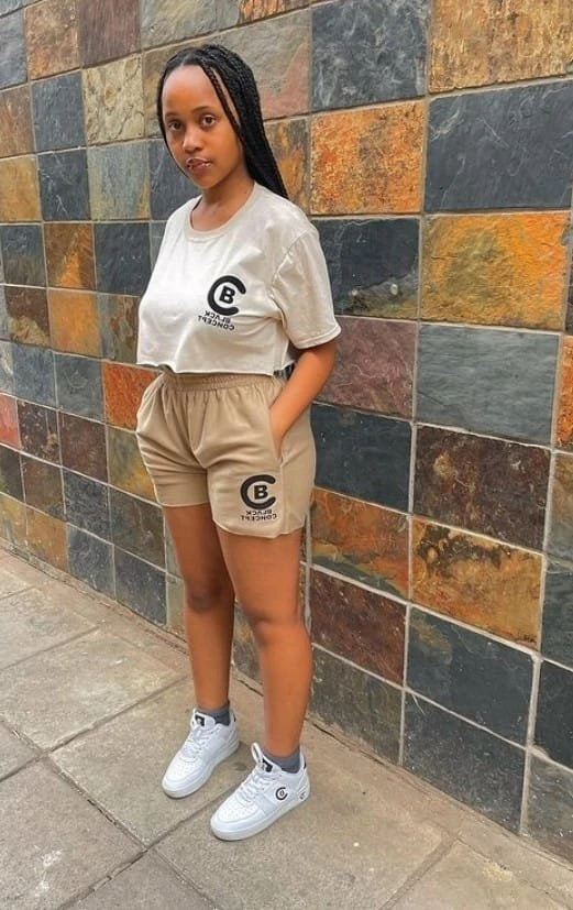Classic Service From Classic Girl – Rwandan escort in Chandigarh — 2 / 4