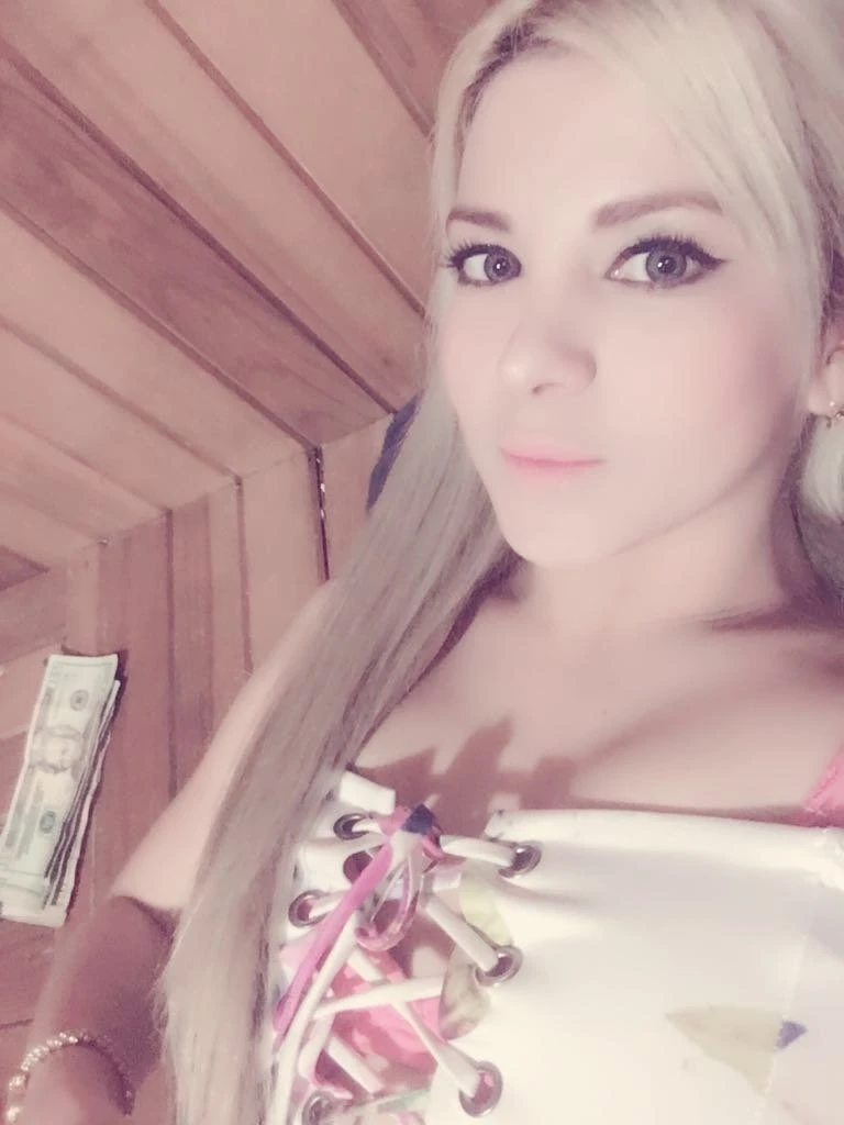 Estrella – Colombian escort in Hong Kong — 4 / 6