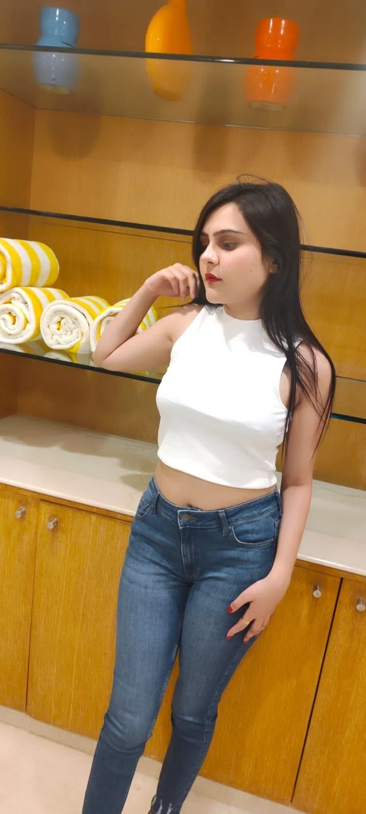 Kirti Rawat – Indian escort in Chandigarh — 1 / 4