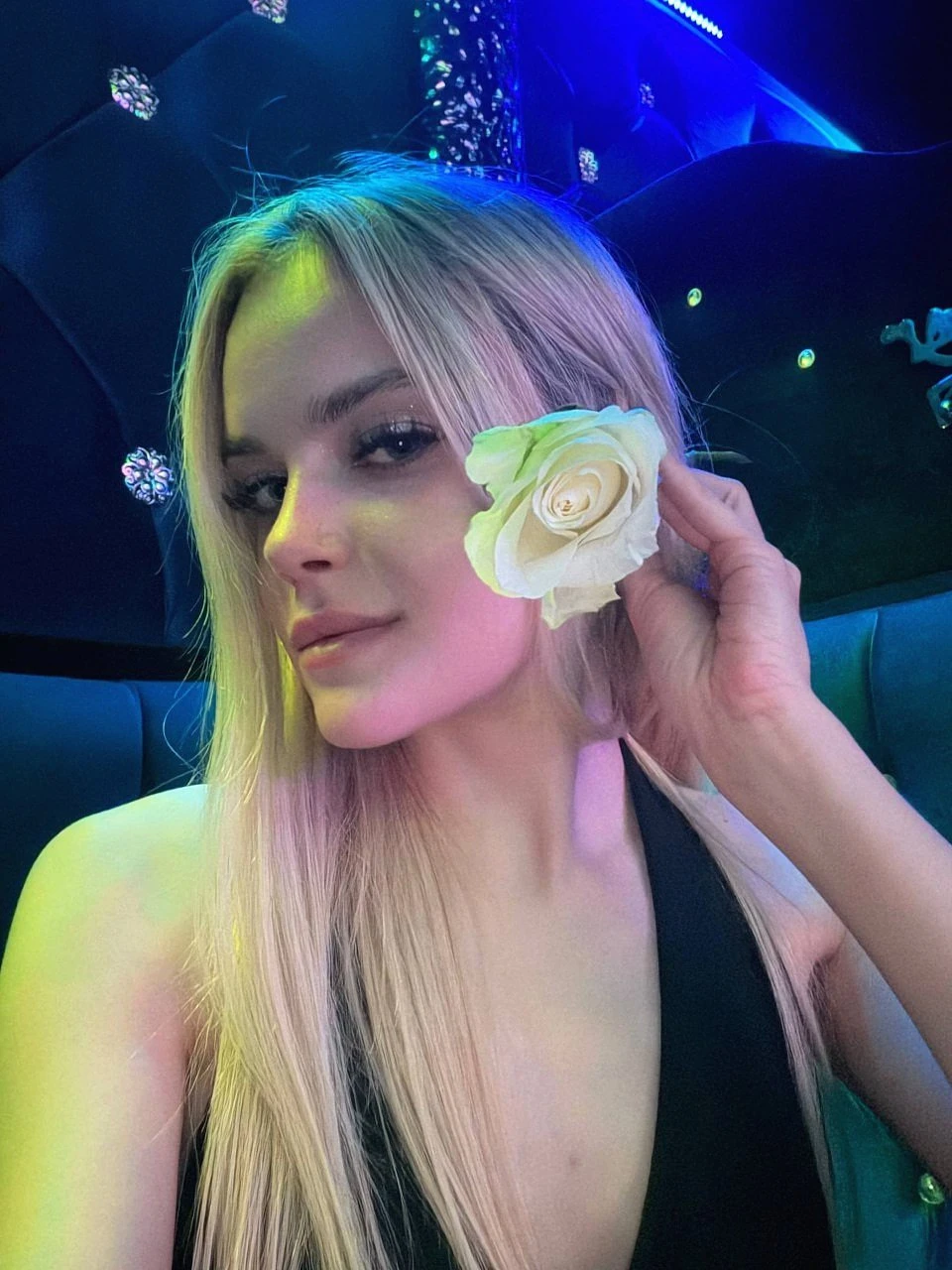 Ariel Facial Target – Russian escort in Hong Kong — 8 / 9