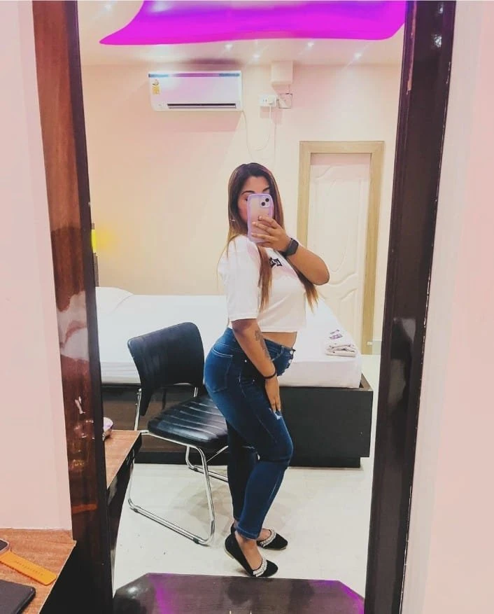 Amritsar Escorts services and call girls – Indian escort in Amritsar — 3 / 5