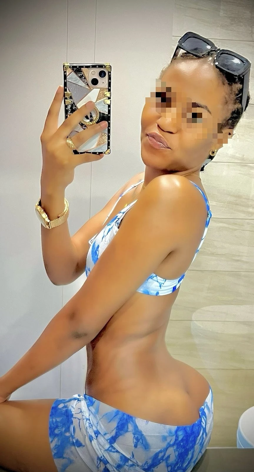 LYYN – Ghanaian escort in Hong Kong — 5 / 6
