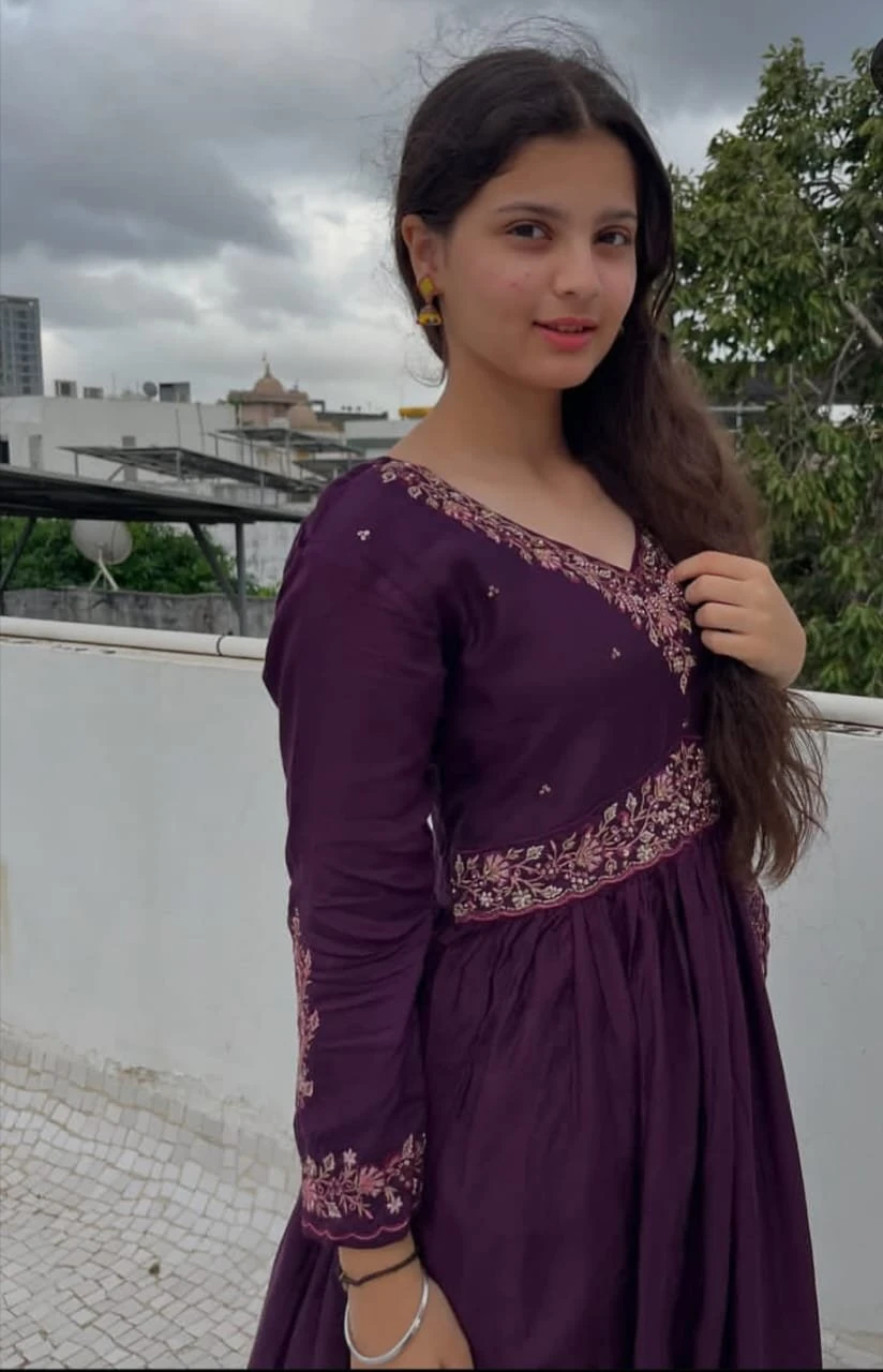 Sunita Reddy – Indian escort in Bangalore — 2 / 3
