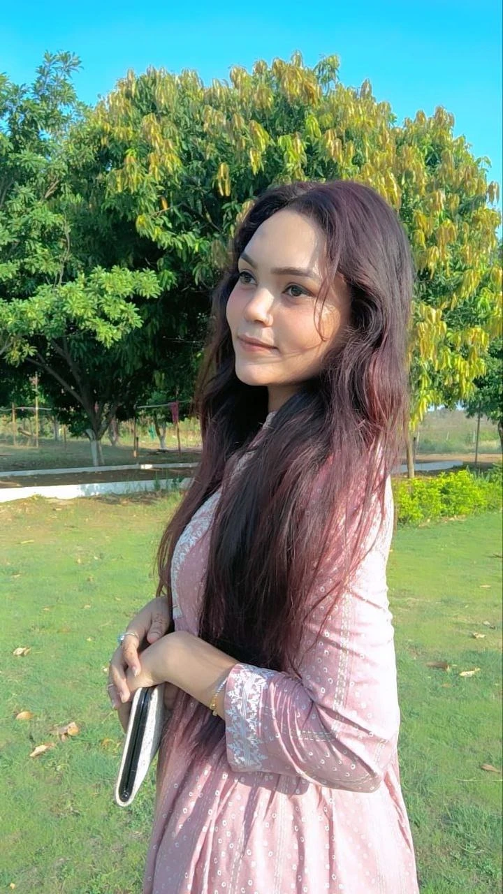 Only cash payment hand to hand all Ahmed – Indian escort in Ahmedabad — 2 / 5