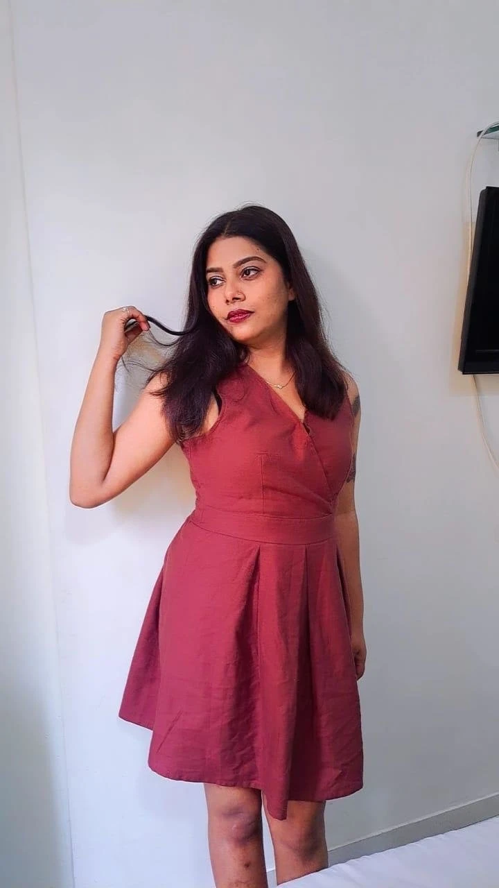Simran – Indian escort in Bangalore — 1 / 2