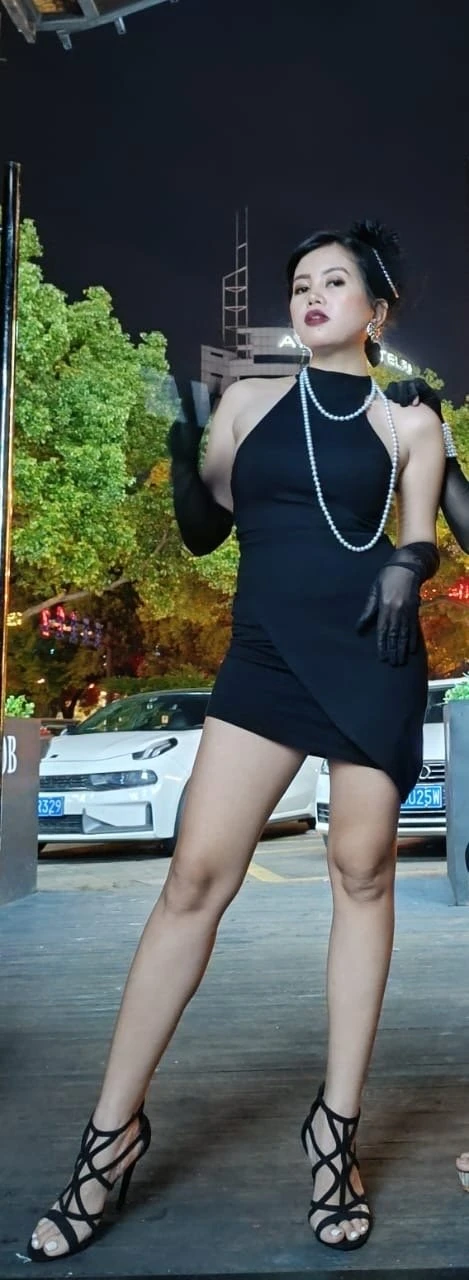 Dalli – Filipino escort in Hong Kong — 2 / 4