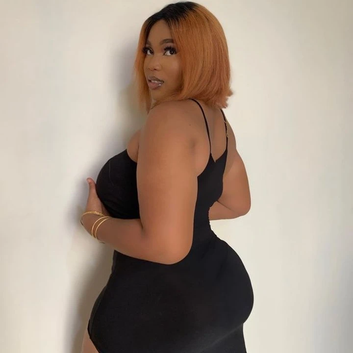 Favour J – Kenyan escort in Chandigarh — 1 / 2