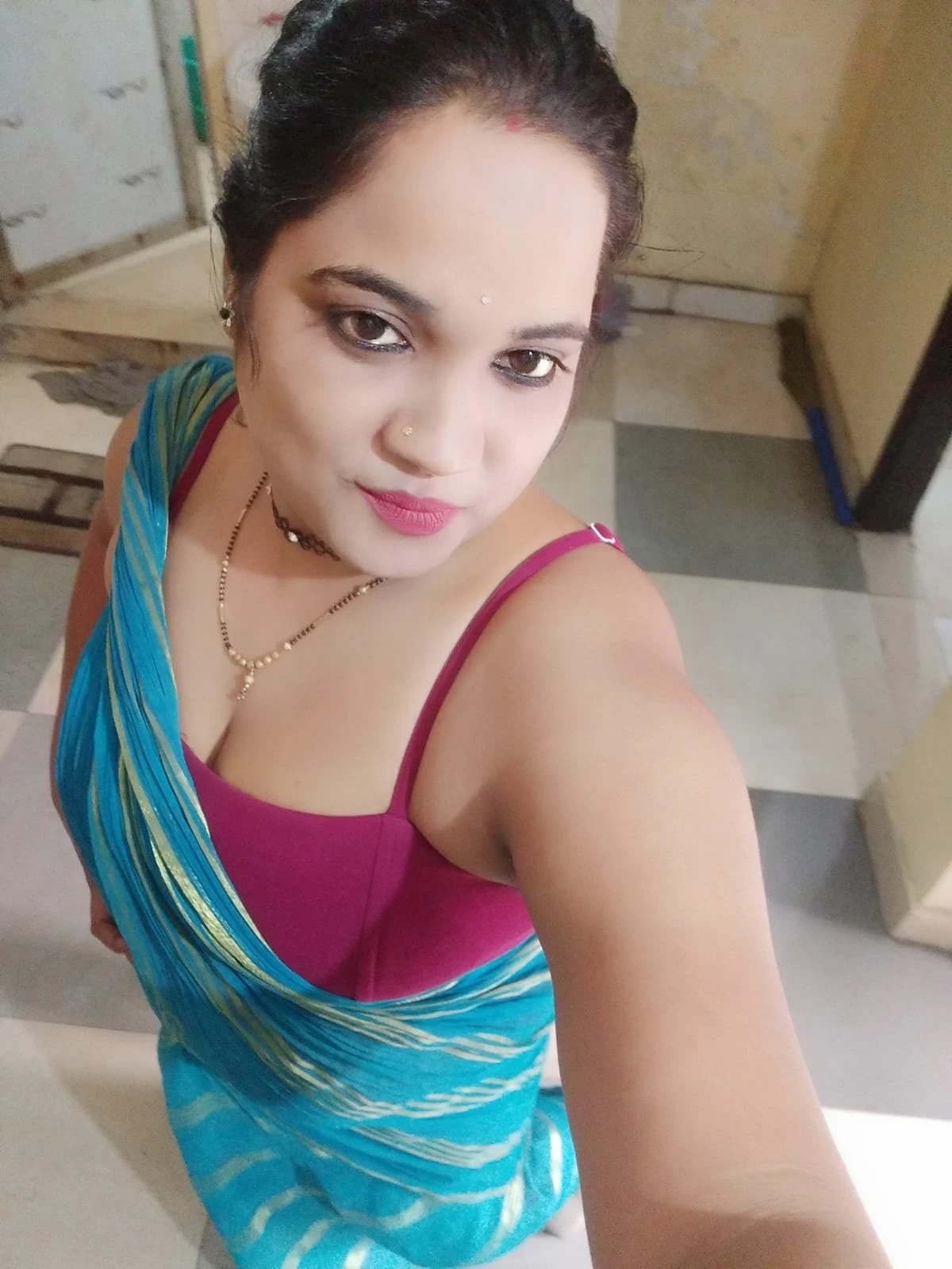 Miss Shivaani – Indian escort in Chandigarh — 3 / 6