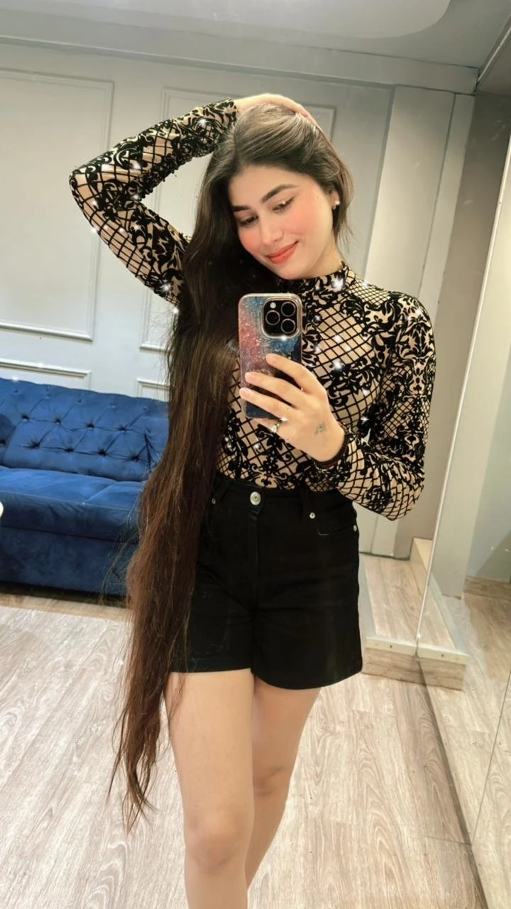 Madhavi Kannada Banglore in Call Out Cal – Indian escort in Bangalore — 1 / 2