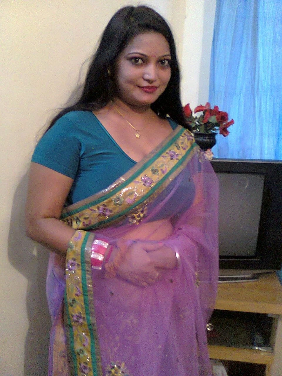 South Aunties – Indian escort in Bangalore — 2 / 5