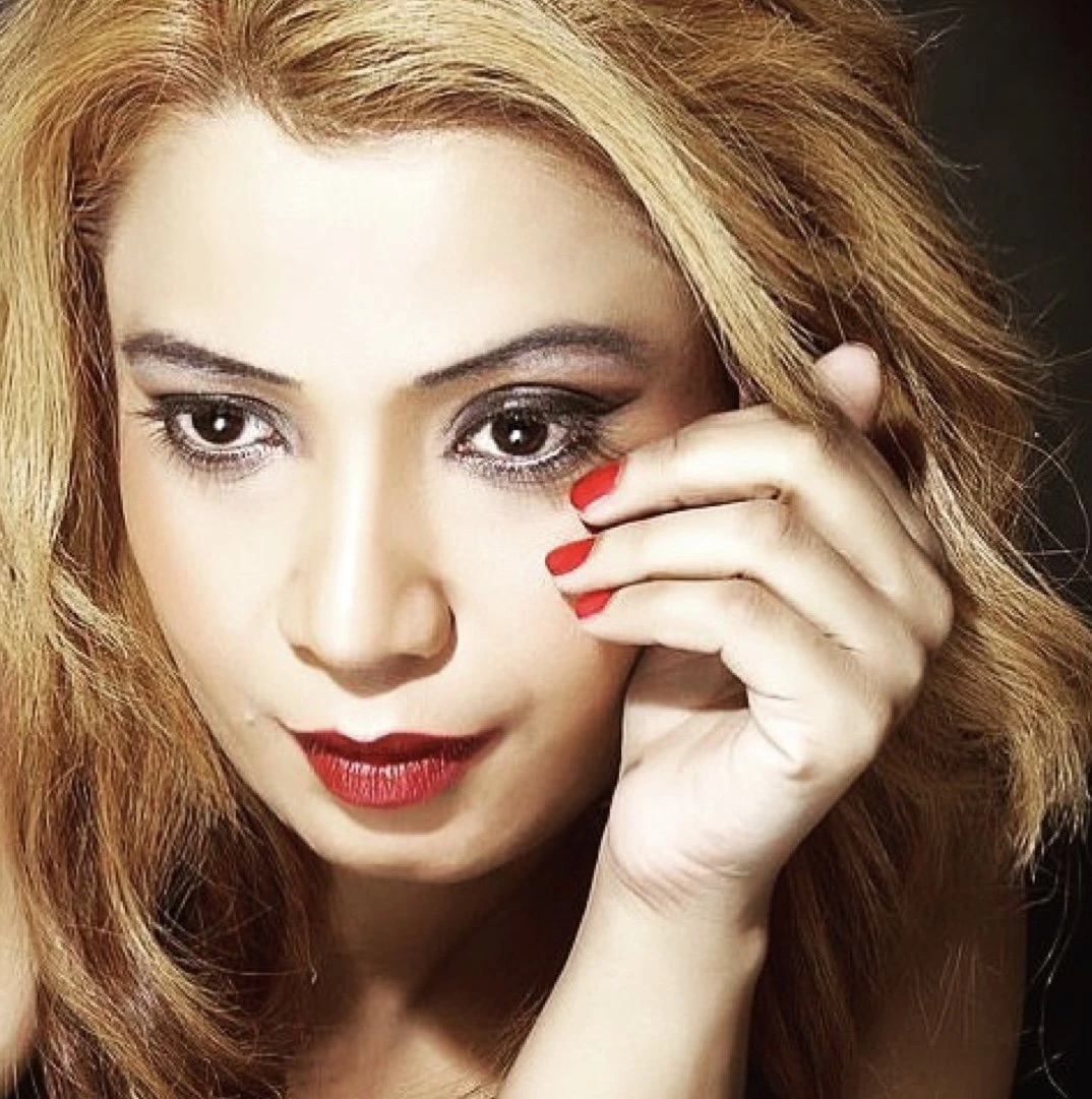 Sonam Real meet and web cam – Indian escort in Chennai — 5 / 7