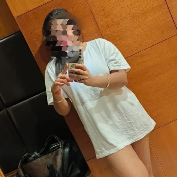 Monika Ji – Indian escort in Bangalore — 3 / 4