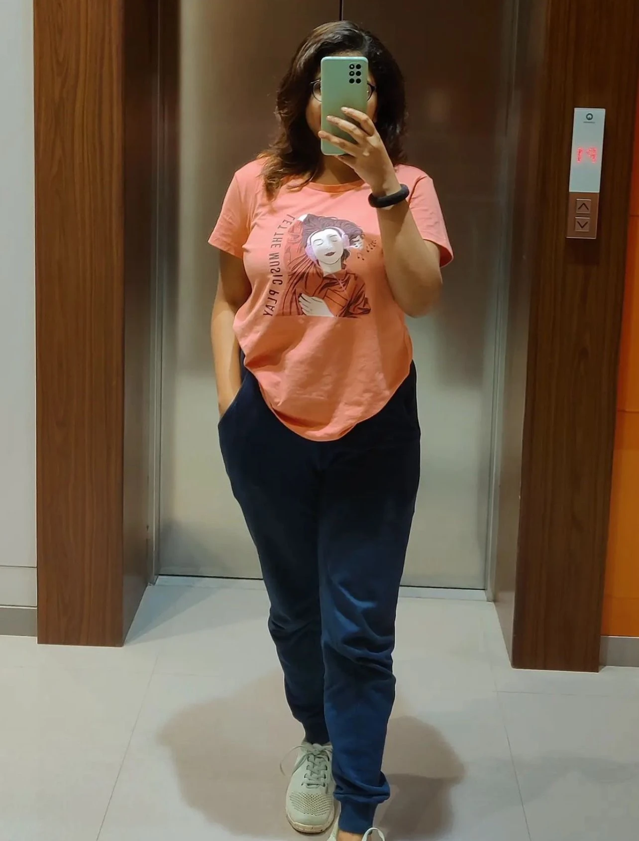 Anikha – Indian escort in Bangalore, Escort, Banga