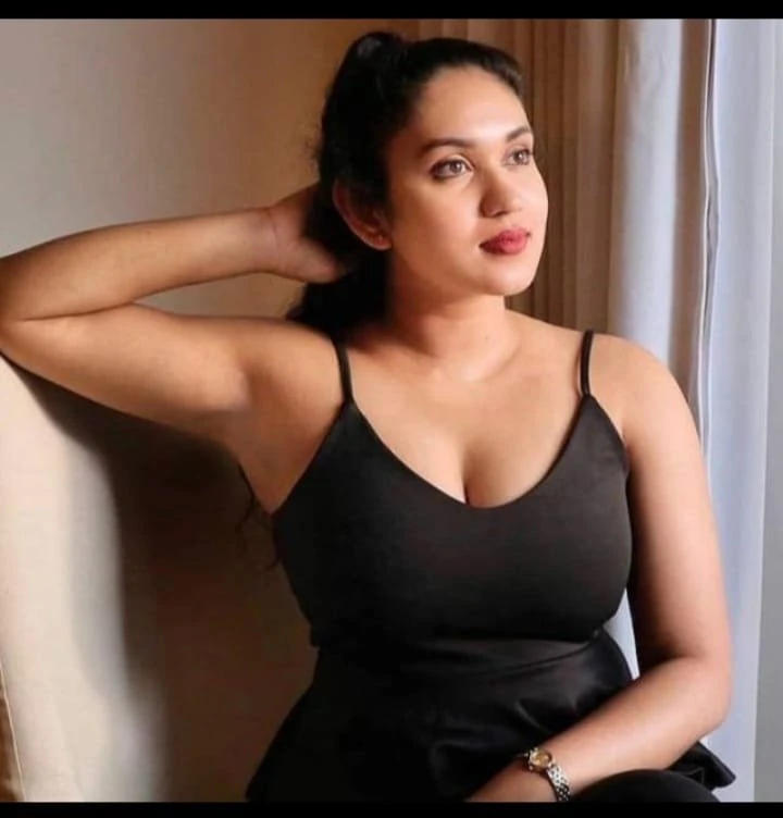 Sameera Dixit – Indian escort in Bangalore — 3 / 5