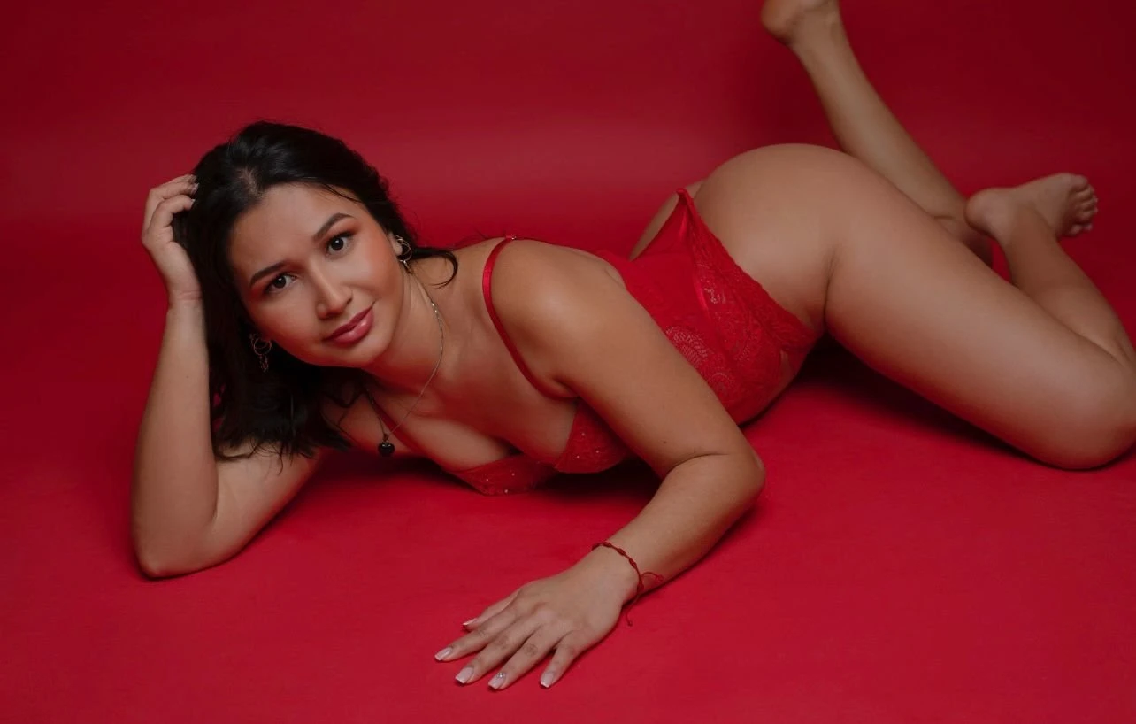 Camila – Colombian escort in Hong Kong — 14 / 17