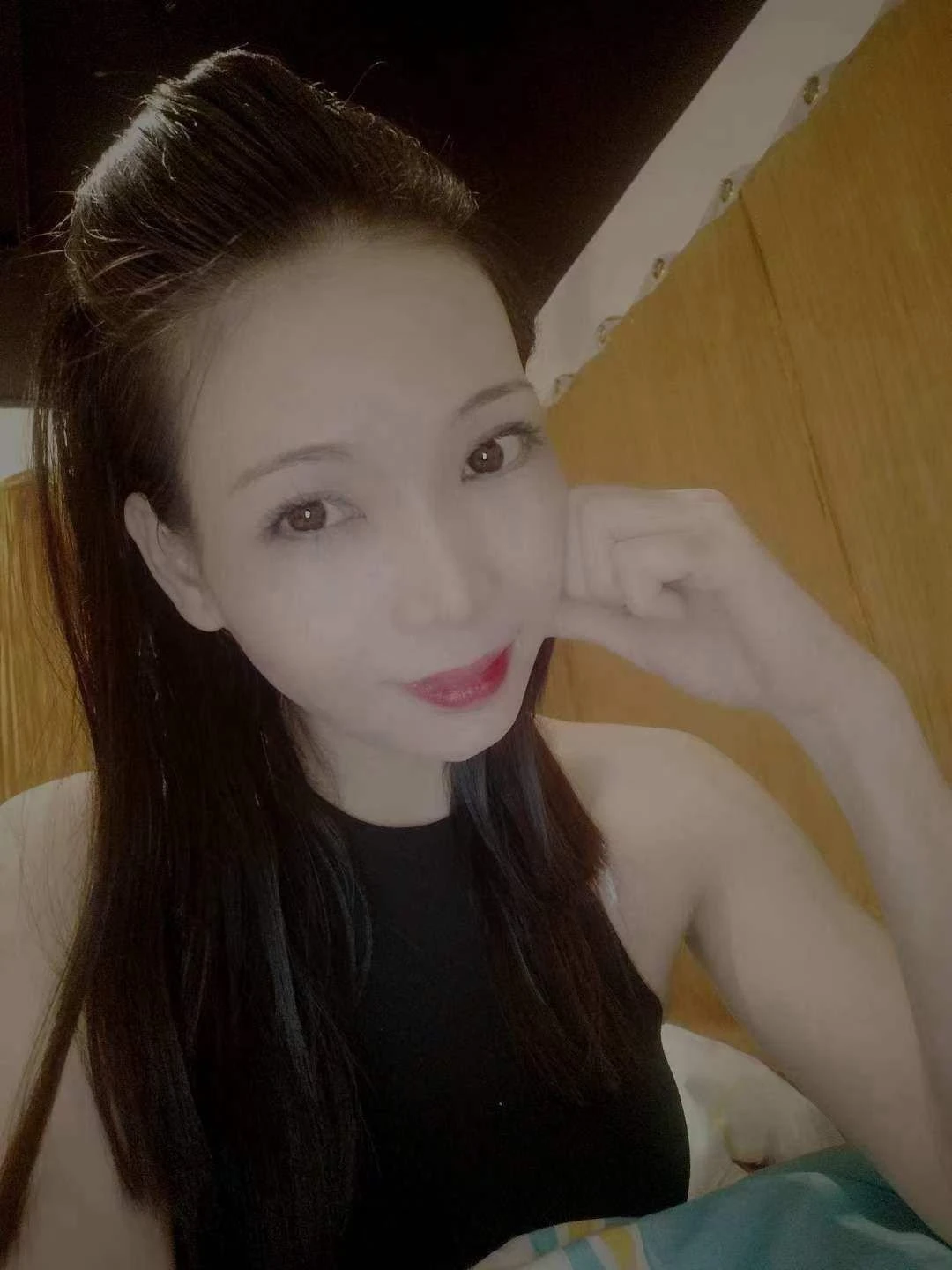 May Mắn – Vietnamese masseuse in Ahmedabad — 2 / 4