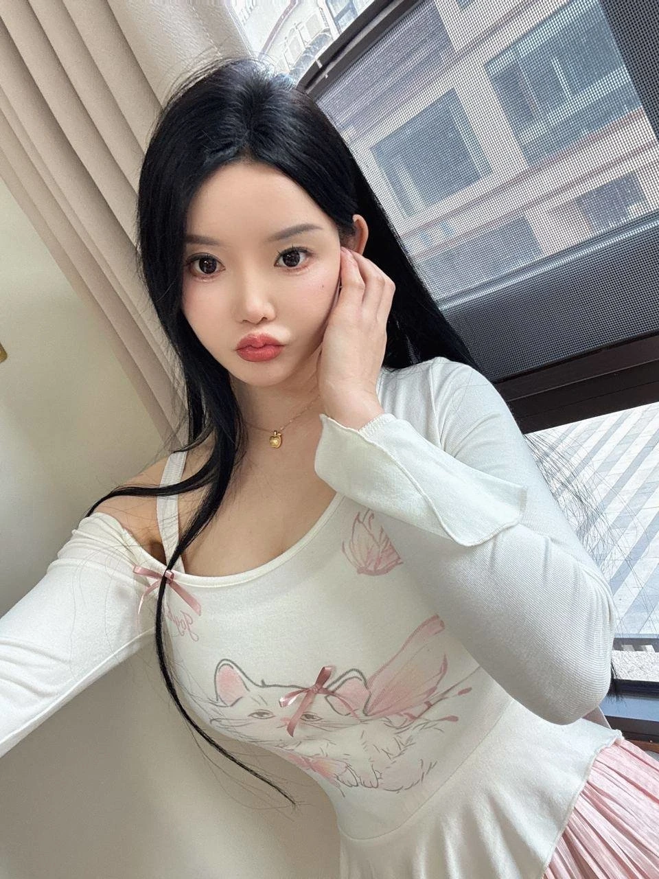 Liang – Chinese escort in Hong Kong — 3 / 6