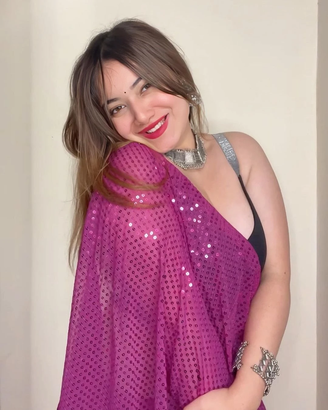 Vedika Escorts Service – Indian escort in Bangalore — 2 / 4