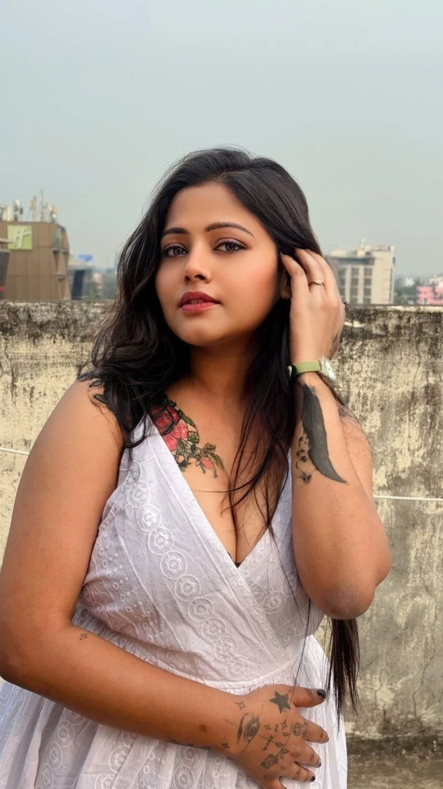 Shivani – Indian escort in Hong Kong — 3 / 9