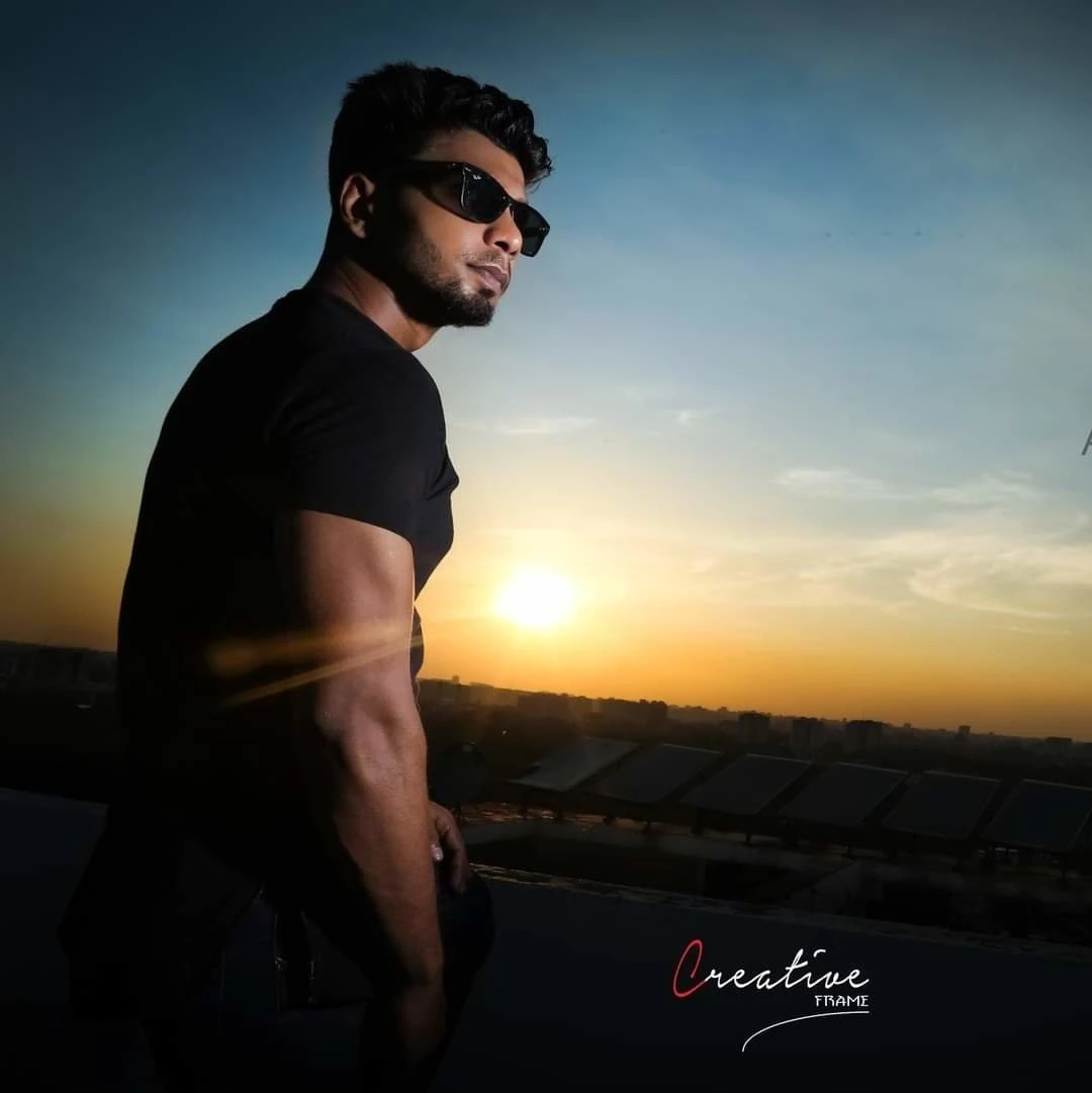 Sohan – Bangladeshi escort in Dhaka — 3 / 4