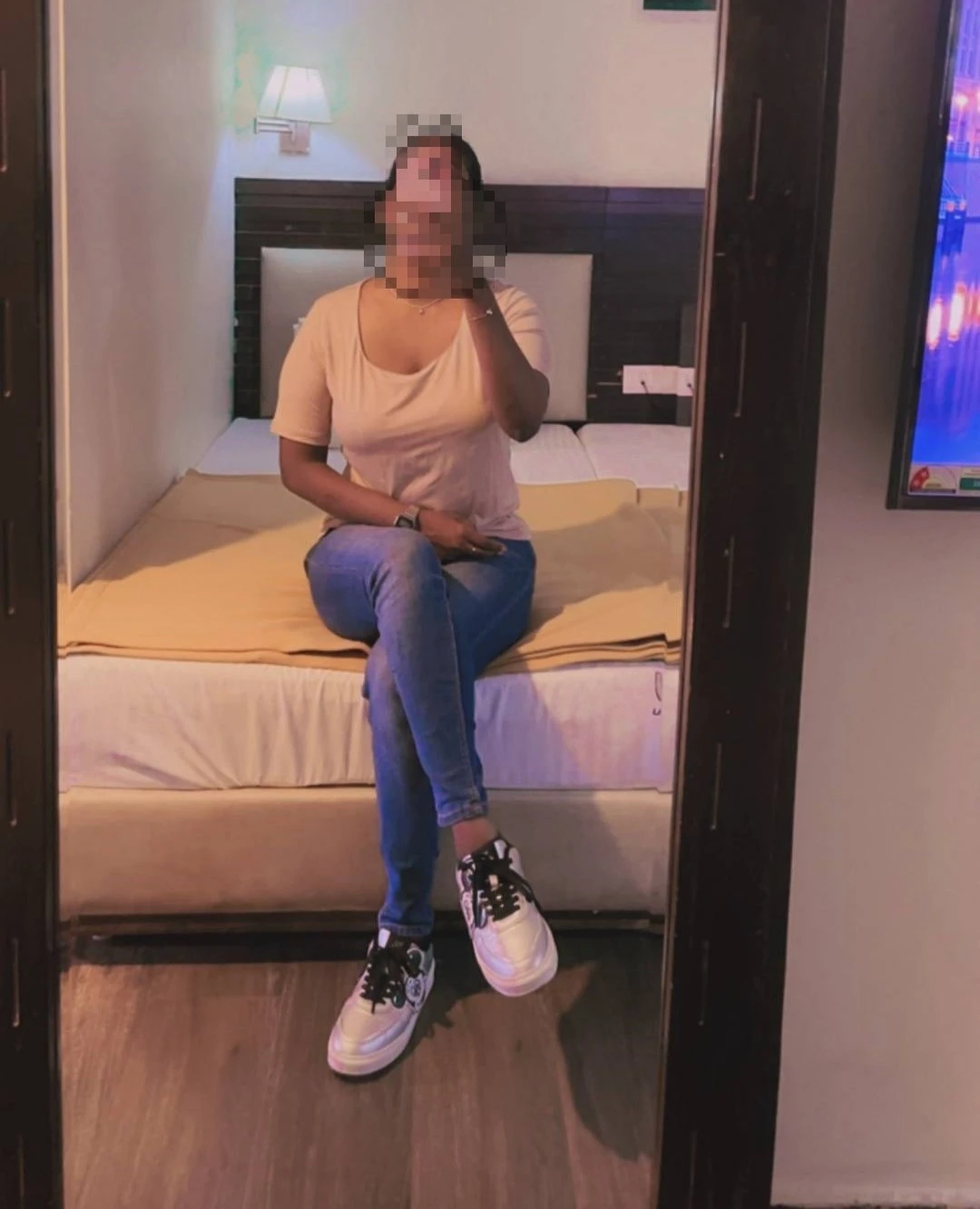 Zelena Ros – Indian escort in Chennai — 9 / 12