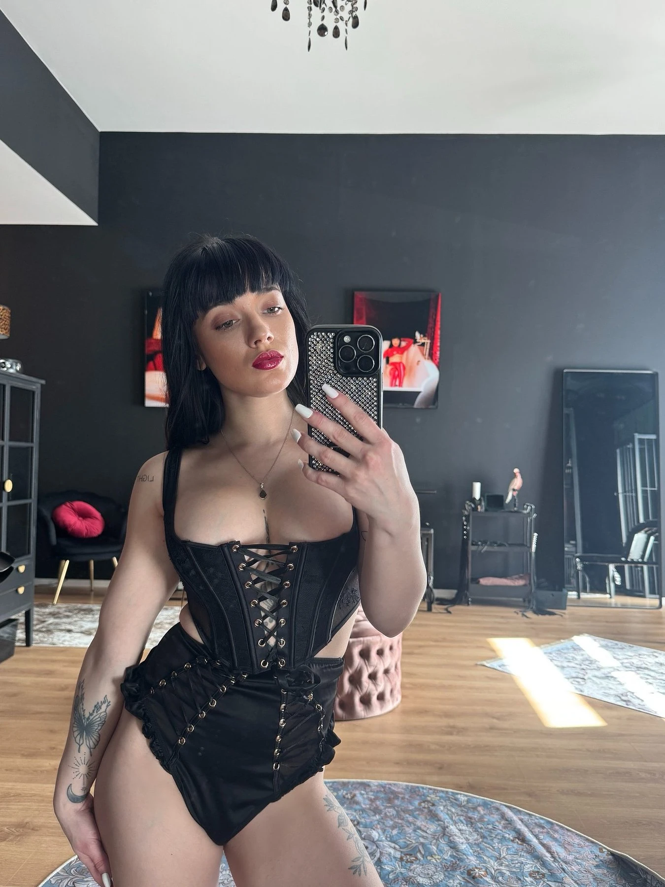 Mistress May – Australian dominatrix in Larnaca — 3 / 7