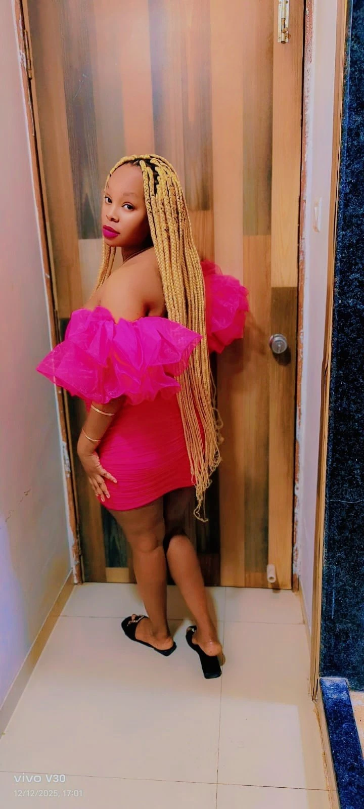 BeLLa NeW ArRiVaL FrOm KeNyA – Kenyan escort in Ahmedabad — 1 / 5