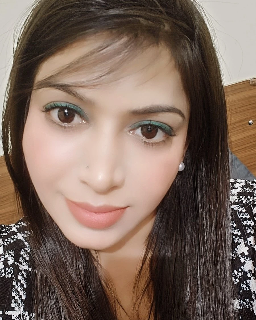 Cash Payments No Advance – Indian escort in Ahmedabad — 2 / 3