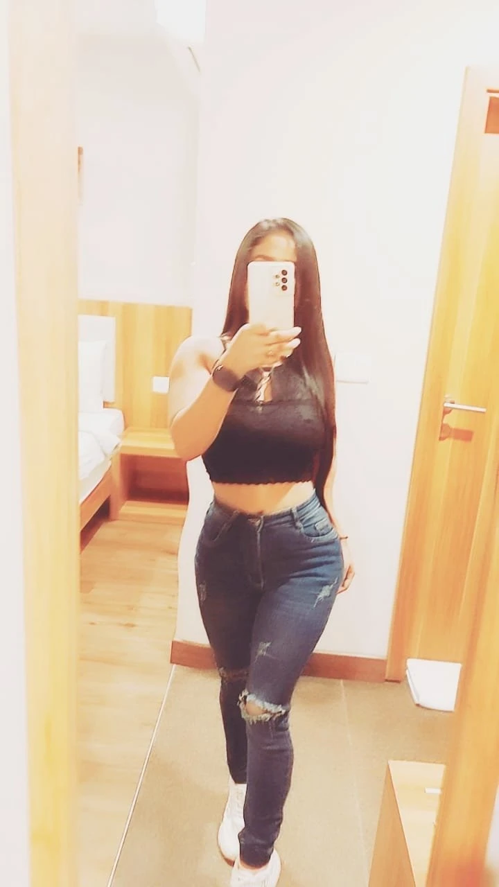 I'm Deeptroat expert leaving soon – Indian escort in Chennai — 4 / 5