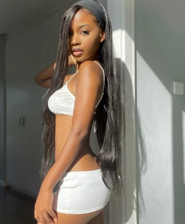 Chloe Trisha – South African escort in Chandigarh — 2 / 8