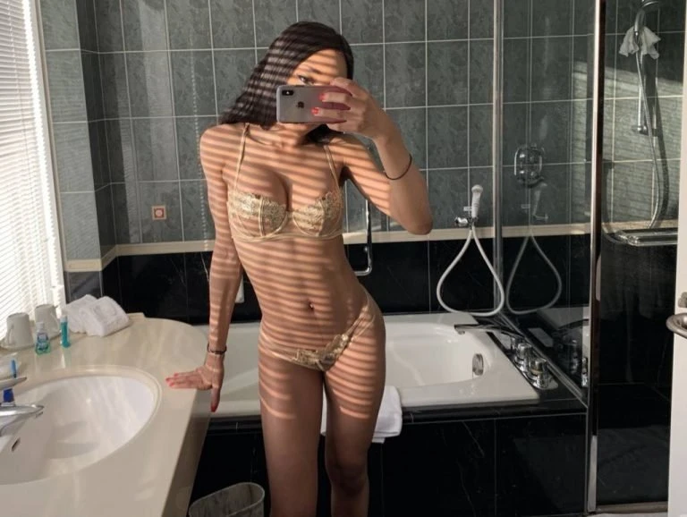 Charlotte – Cape Verdean escort in Luada — 5 / 9