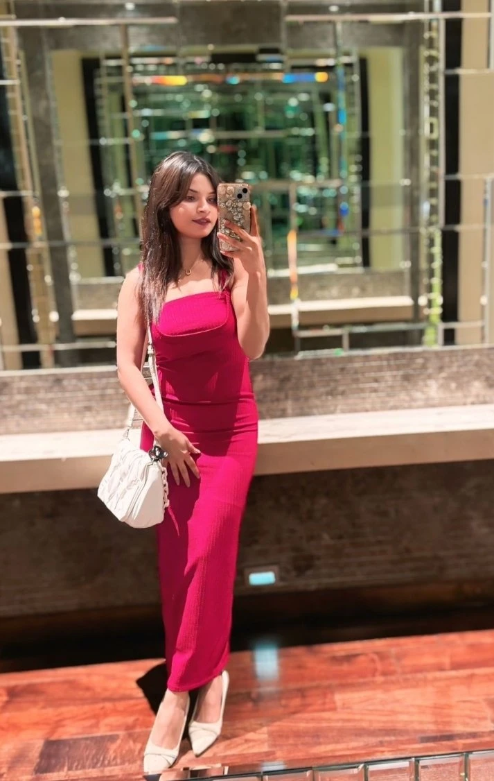 𝐒𝐨𝐧𝐢𝐲𝐚 𝐂𝐀𝐌 & 𝐌𝐄𝐄𝐓 – Indian escort in Bangalore — 5 / 10