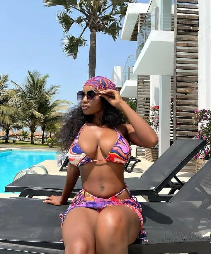 Light Skin African Girl Jojo – Congolese escort in Ahmedabad — 2 / 4