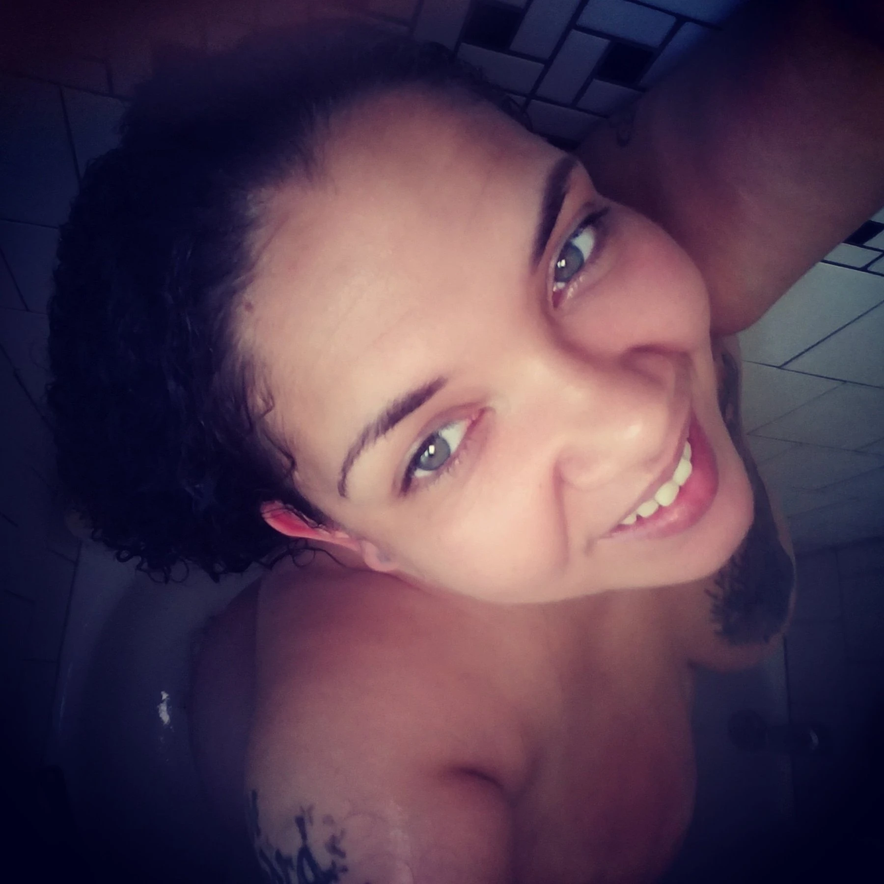 Lonez – American escort in Bangar, Temburong — 3 / 5