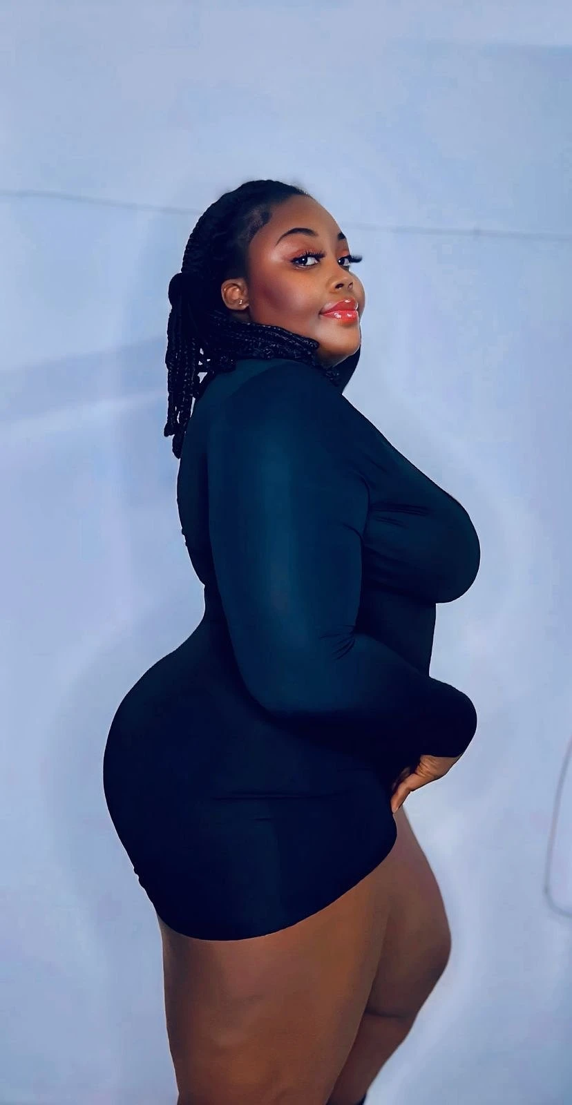 African Barbie Damsel +91//961255//2965 – Ghanaian escort in Gurgaon — 2 / 5
