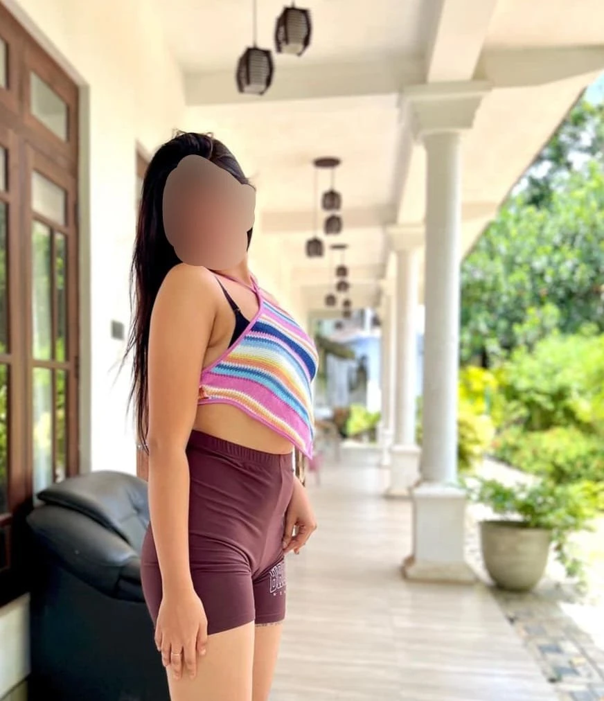 NO BROKER (( REAL MEET & CAM SHOW )) – Indian escort in Bangalore — 3 / 4