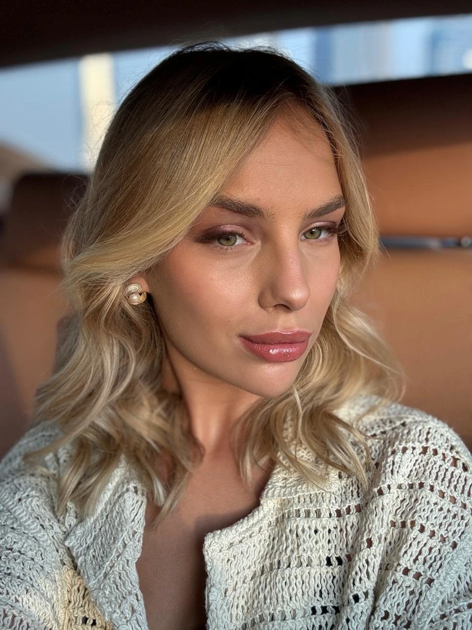 Liana Bound Beauty – Belarusian escort in Hong Kong — 3 / 8