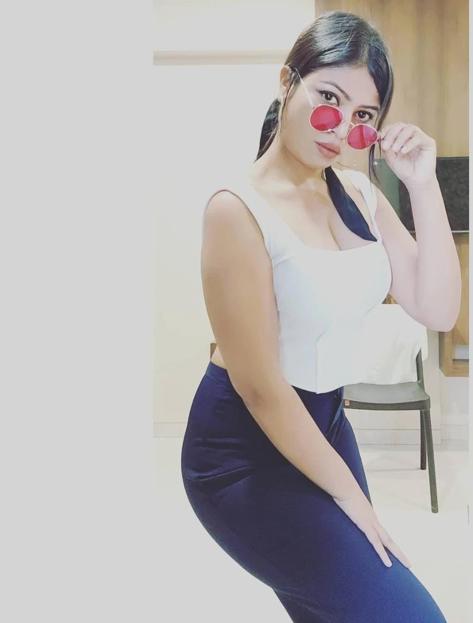 Sonali Mehra – Indian escort in Chennai — 4 / 5