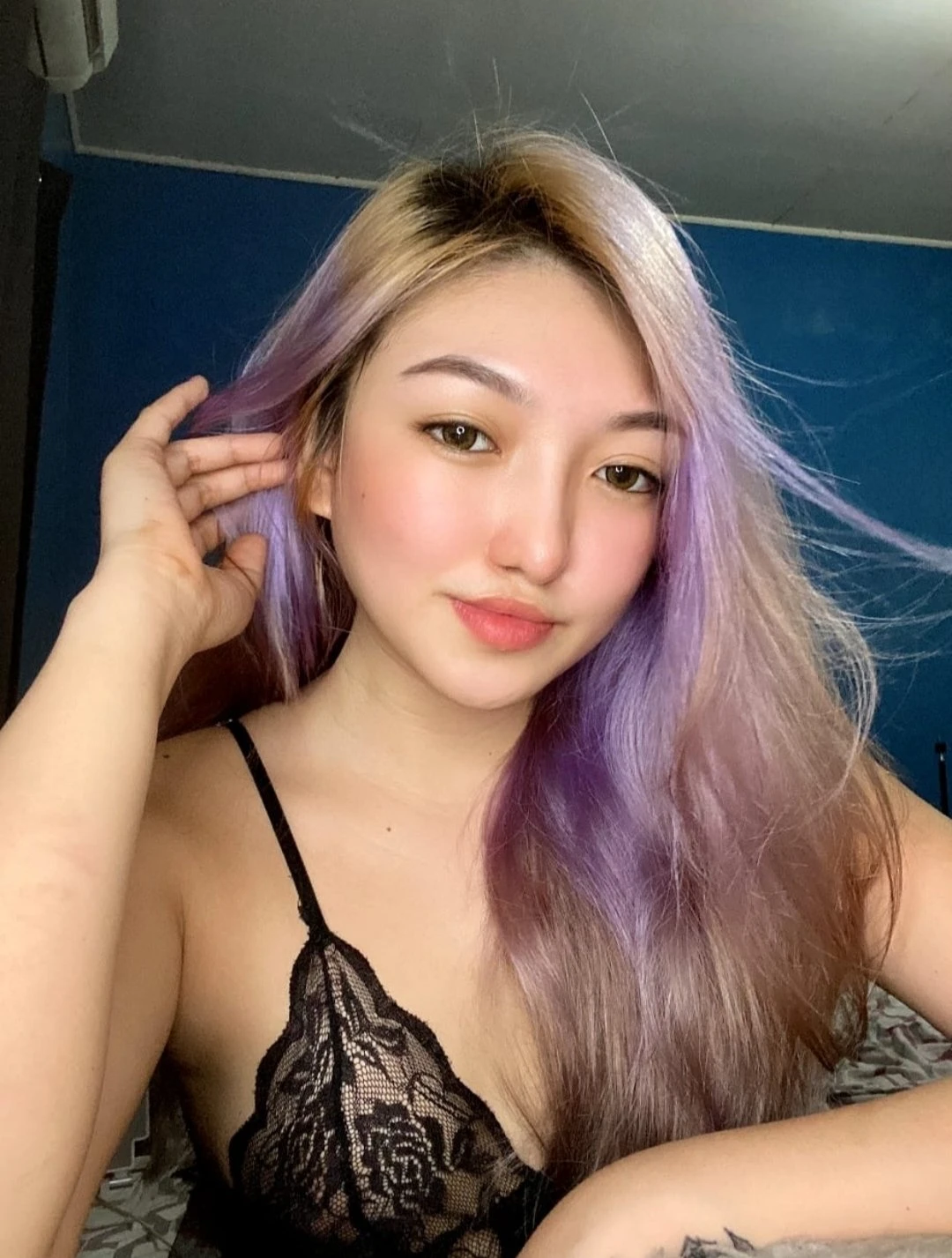 Mayumi Saito ( Camshow ) – Filipino escort in Bangalore — 4 / 9