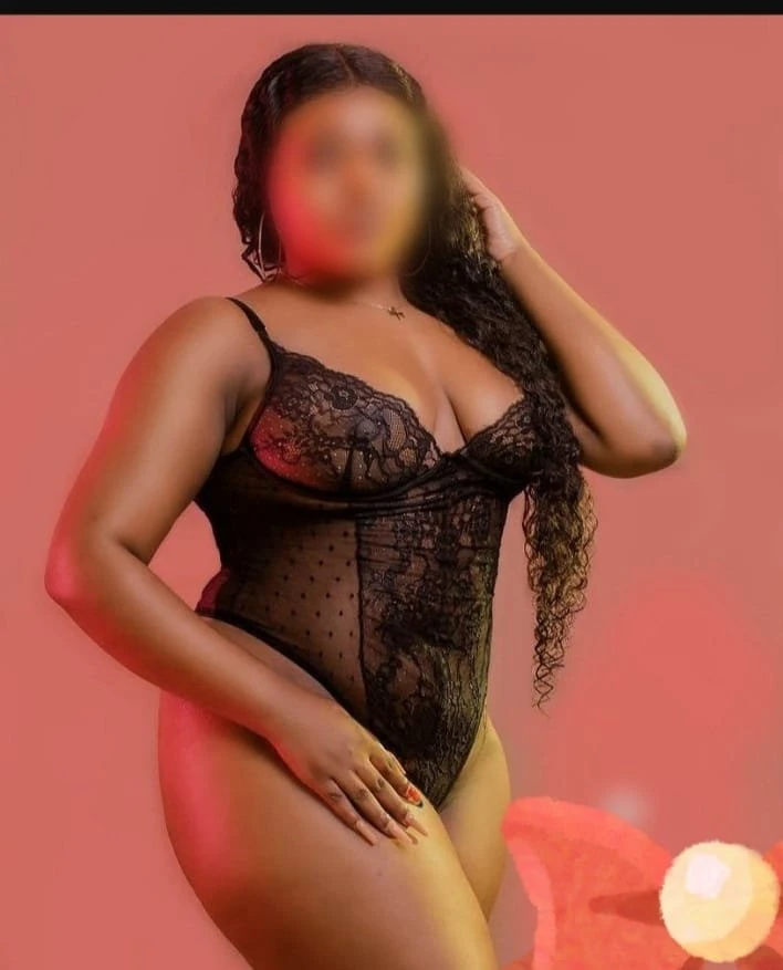 Fauzia – escort in Bangalore — 3 / 4