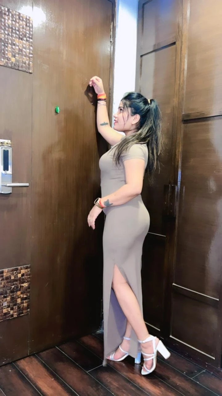 Ruhi – Indian escort in Bangalore — 4 / 5