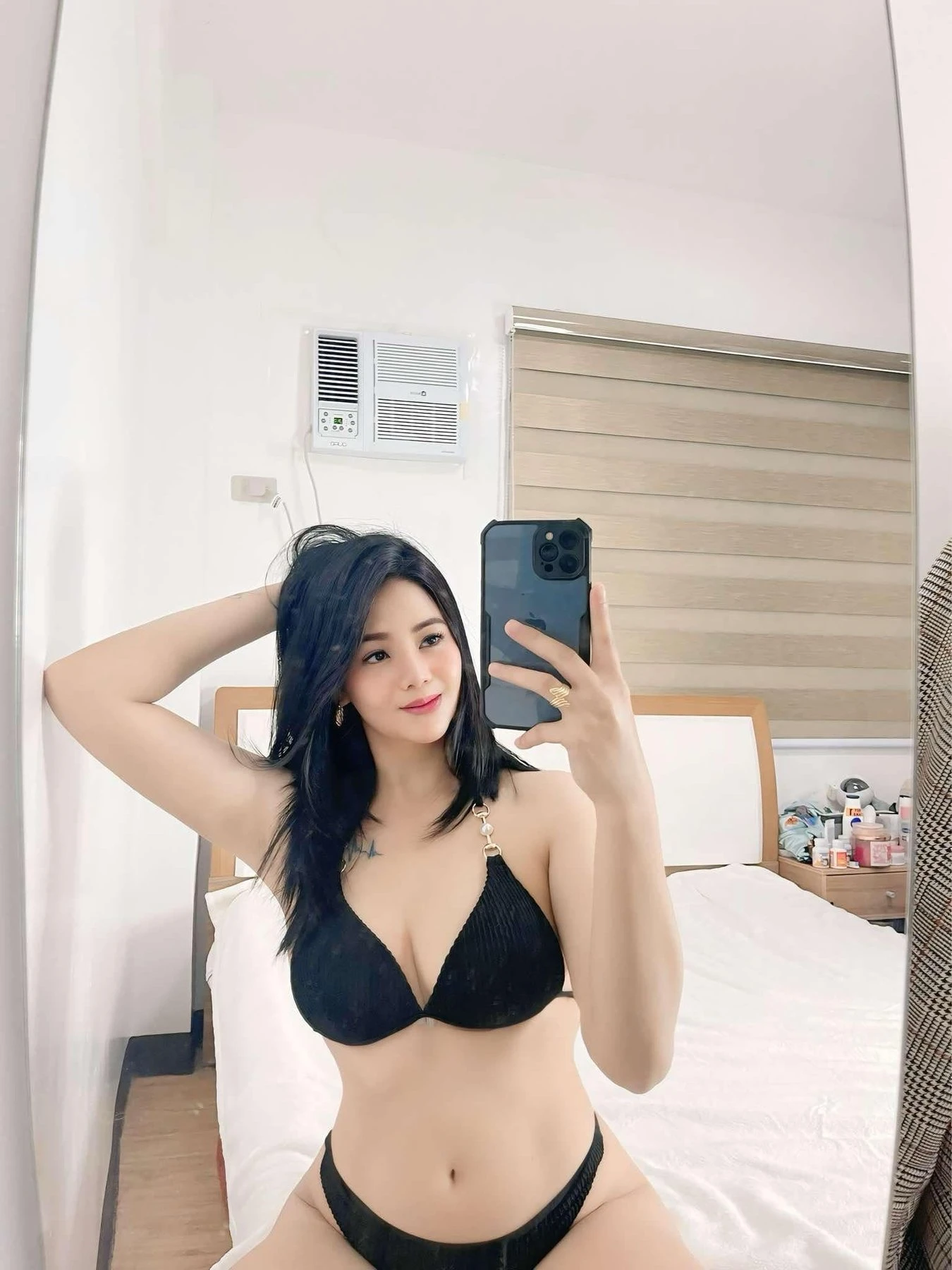 Ashley Babe Real Photos – Thai escort in Hong Kong — 2 / 5
