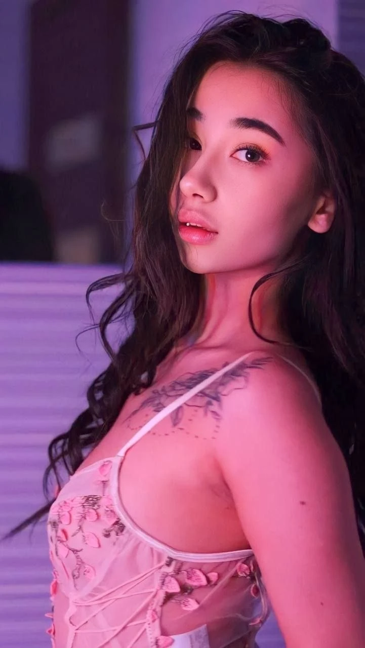 Mirana @exotichongkong TG – Russian escort in Hong Kong — 4 / 6