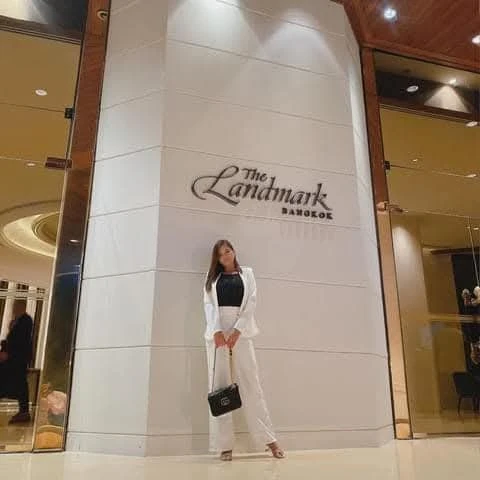 Just arrived deeptroat blowjob – Sierra Leonean escort in Hong Kong — 5 / 31