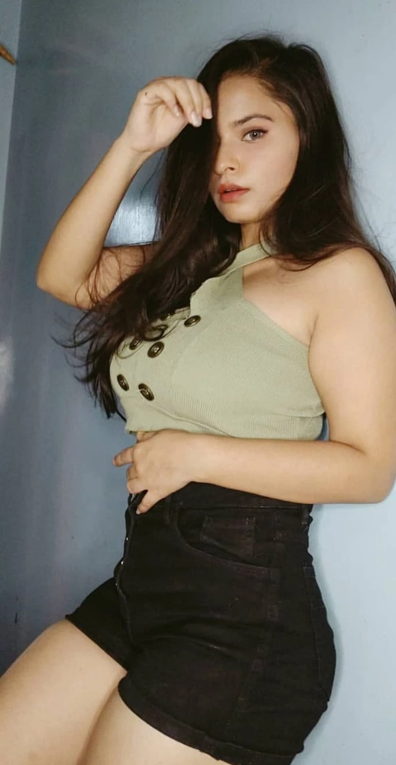 Shreya – Indian escort in Bangalore — 3 / 4