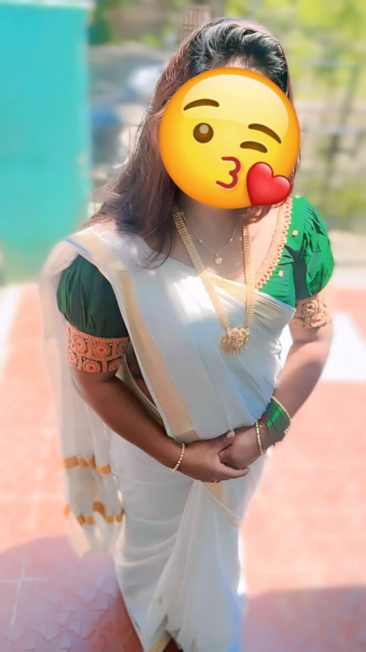 Tamil College & Tamil Actress, hi-fi – Indian escort in Chennai — 8 / 29
