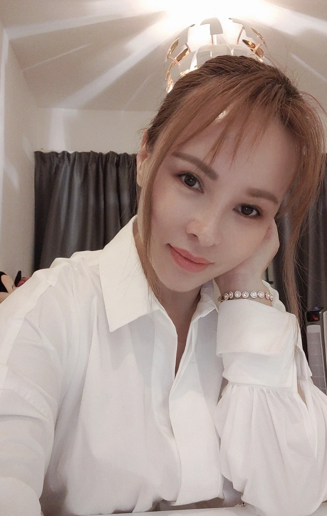 Jessica – Chinese escort in Hong Kong — 2 / 3